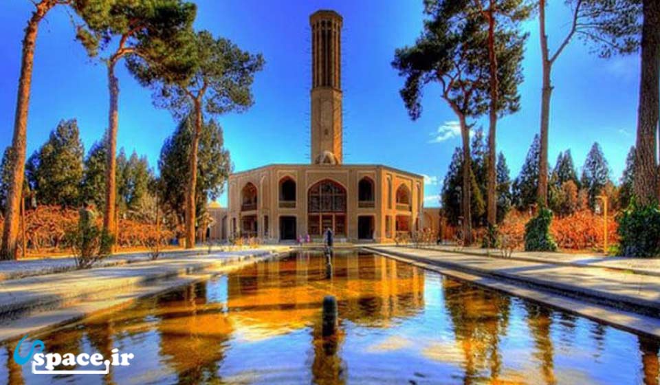 باغ دولت آباد - پنج کیلومتری اقامتگاه سنتی شهداد - یزد
